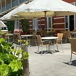 Pyramide Hotel