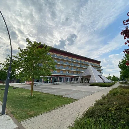 Pyramide Hotel 4*