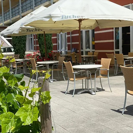 Pyramide Hotel