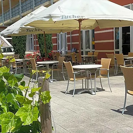 Hotel Pyramide