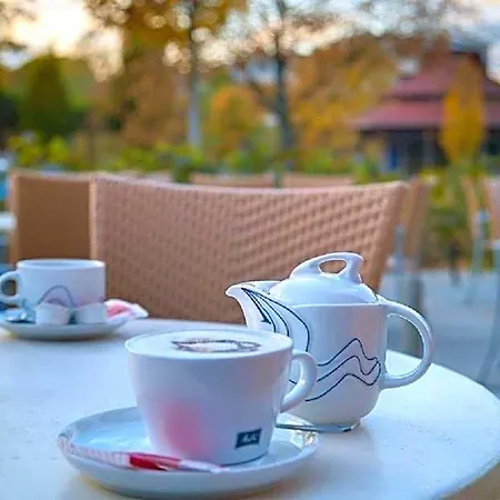 Hotel Pyramide
