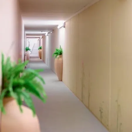 Pyramide Hotel